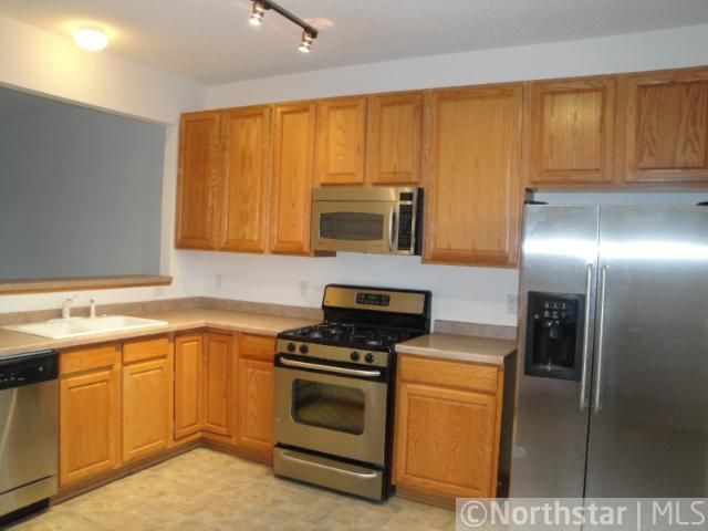 15623 Prospect Rd, Eden Prairie, MN 55347