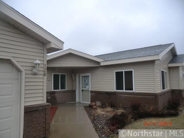 128 Cottage Dr, Osceola, WI 54020