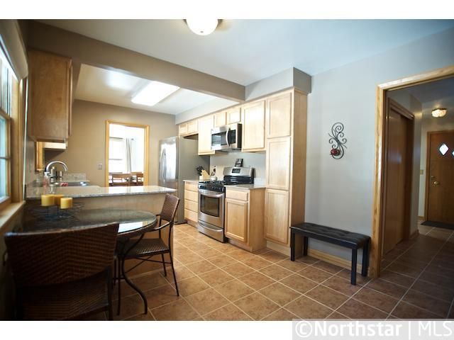 2801 Townview Ave NE, Saint Anthony, MN 55418