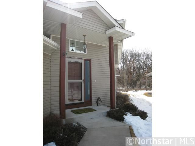 25556 Forest Blvd Ln, Wyoming, MN 55092