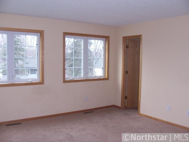 10917 Yukon St NW, Coon Rapids, MN 55433