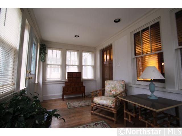 1947 Berkeley Ave, Saint Paul, MN 55105
