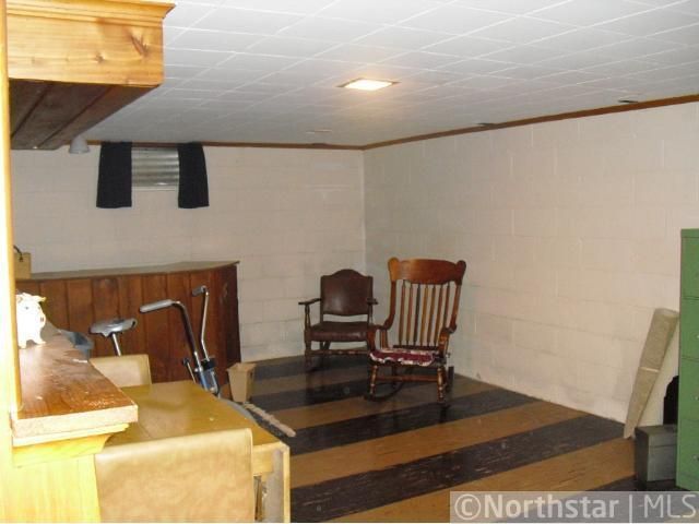 919 109th Ln NW, Coon Rapids, MN 55448