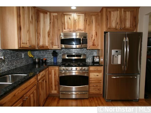 6833 Rustic Ln, Lino Lakes, MN 55014
