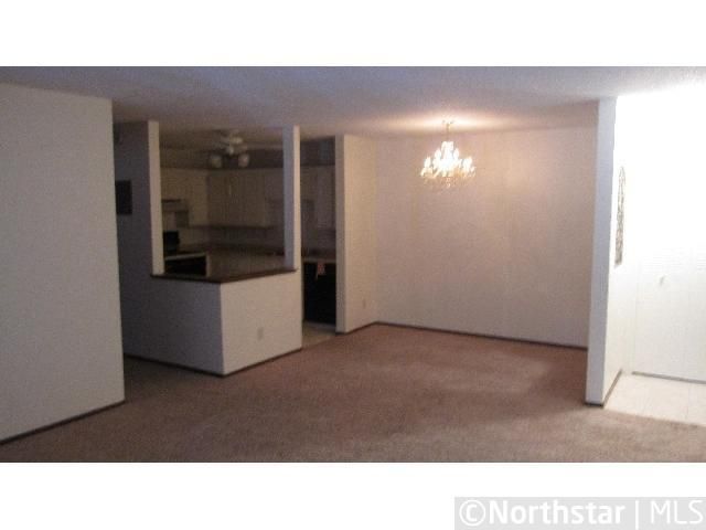 3914 Foss Rd #102, Saint Anthony, MN 55421
