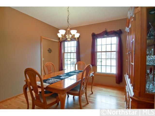 9319 Peony Ln N, Maple Grove, MN 55311