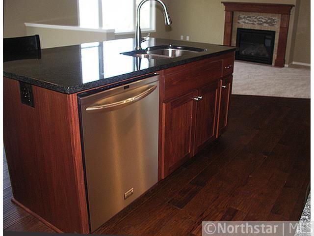 4626 Bedford Rd, Mound, MN 55364