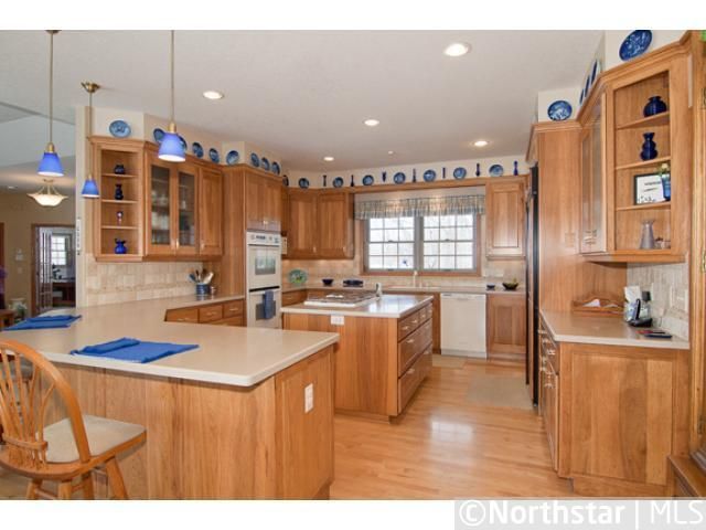 10685 Windmill Dr, Rogers, MN 55374