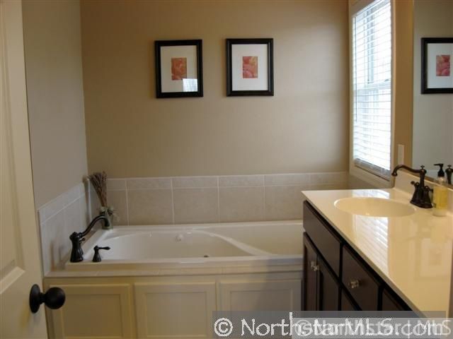 1632 Pebble Creek Dr, Sartell, MN 56377