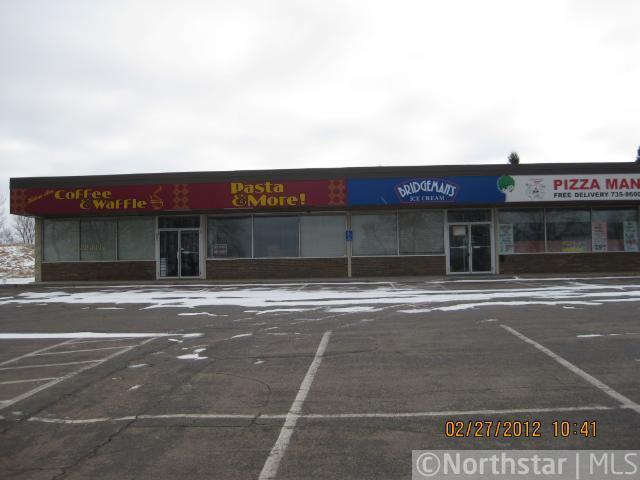 1417 Helmo Ave N, Oakdale, MN 55128