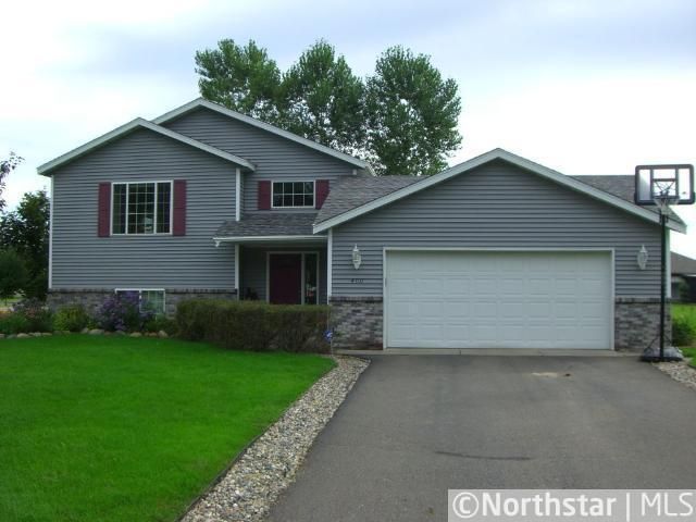 400 Highview Dr W, Sartell, MN 56377