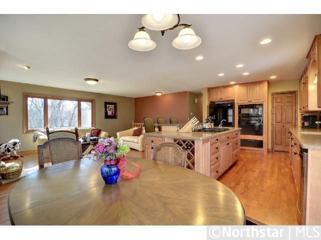 15310 Skyview Cir, Minnetonka, MN 55345