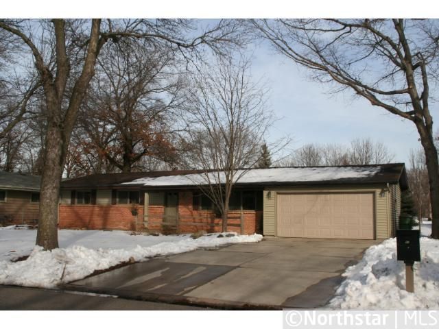 51 19th Ave SW, New Brighton, MN 55112