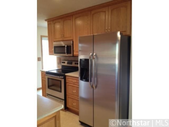 5108 Nine Mile Creek Pw, Bloomington, MN 55437