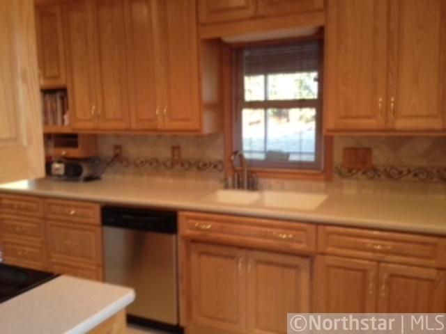 5108 Nine Mile Creek Pw, Bloomington, MN 55437