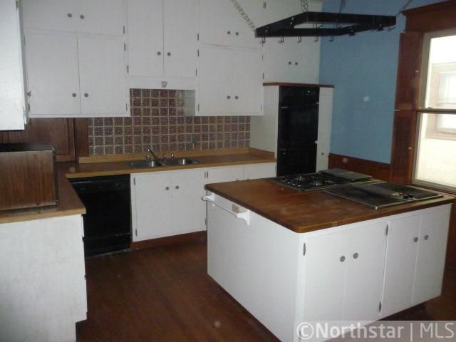 673 Lincoln Ave #1, Saint Paul, MN 55105