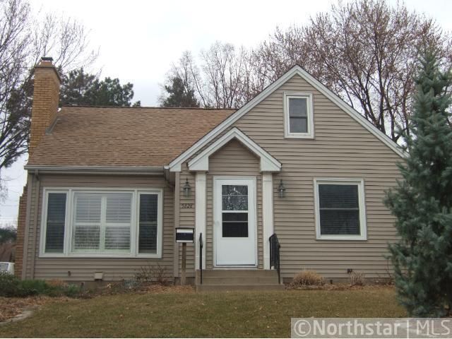 5828 Oaklawn Ave, Edina, MN 55424