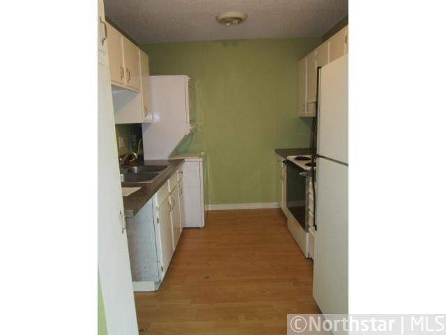 7724 Dunmore Rd, Woodbury, MN 55125