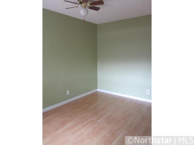 7724 Dunmore Rd, Woodbury, MN 55125