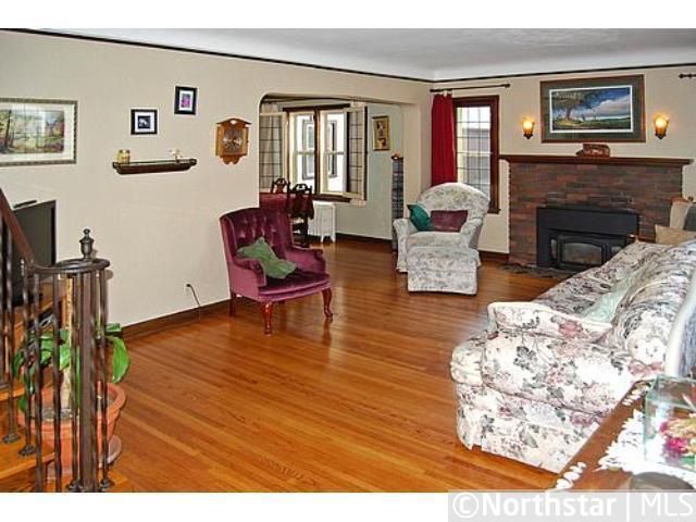 1115 Dwane St, South Saint Paul, MN 55075