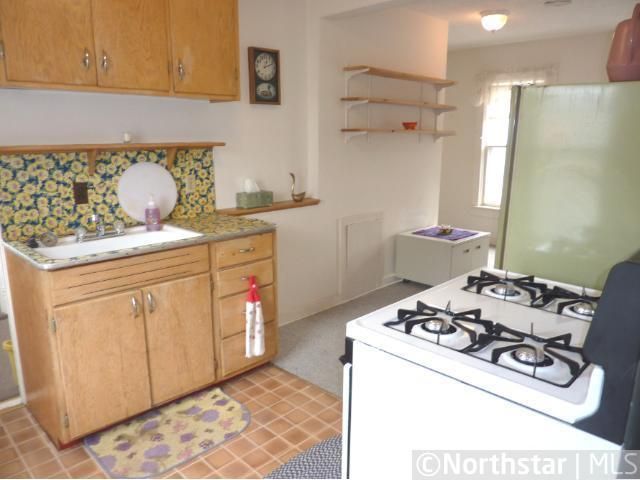 595 Arundel St, Saint Paul, MN 55103