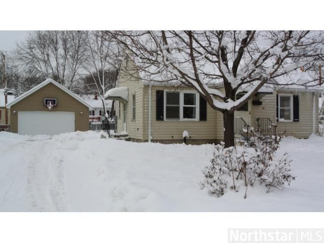 26 17th Ave S, Hopkins, MN 55343