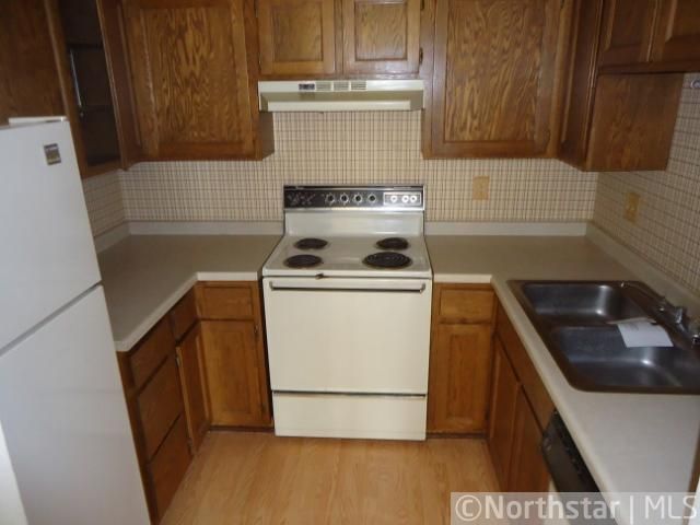 1801 113th Ave NW #W308, Coon Rapids, MN 55433