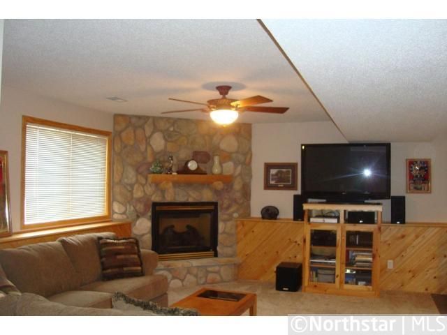 21903 Townsview Ln, Richmond, MN 56368