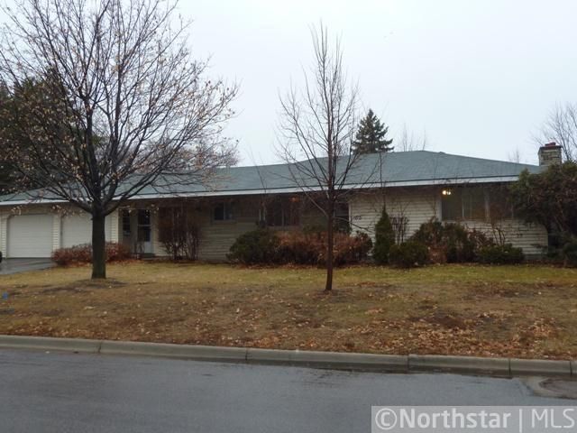 605 Benton St, Anoka, MN 55303