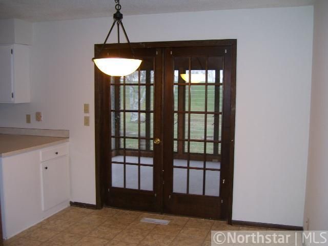 5941 131st St W, Apple Valley, MN 55124