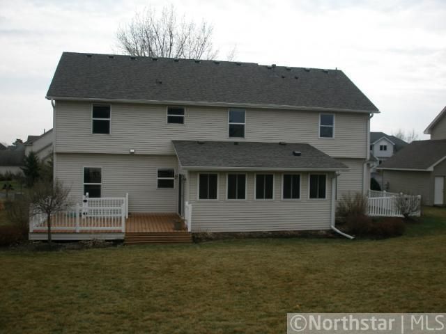 12744 Sandy Point Rd, Eden Prairie, MN 55347