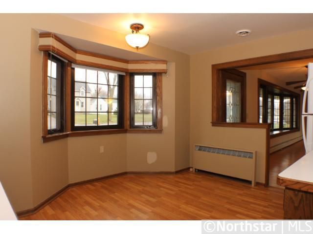 220 Sherman Ave E, Winsted, MN 55395