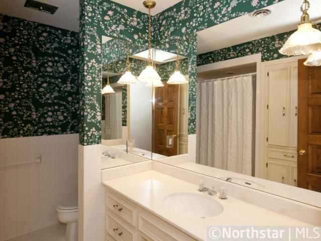 8651 Basswood Rd #207, Eden Prairie, MN 55344