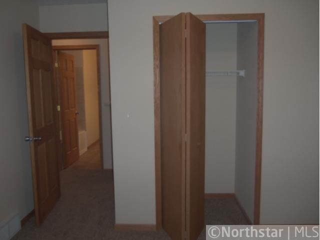 806 7th Ave E, Shakopee, MN 55379