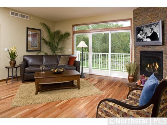 1564 Crawford Dr, West Saint Paul, MN 55118