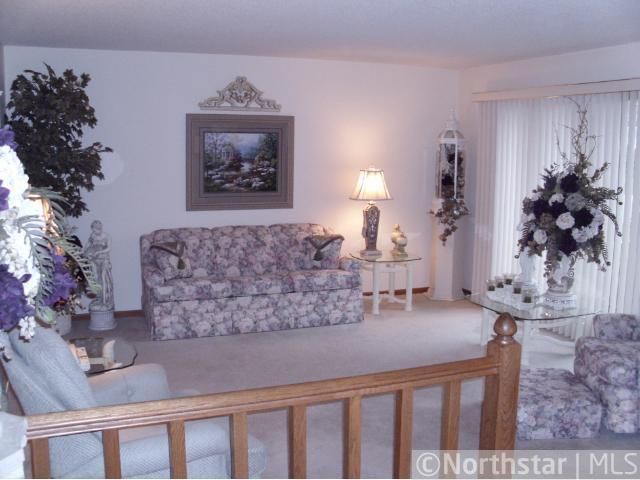 1208 Madison St S, Shakopee, MN 55379