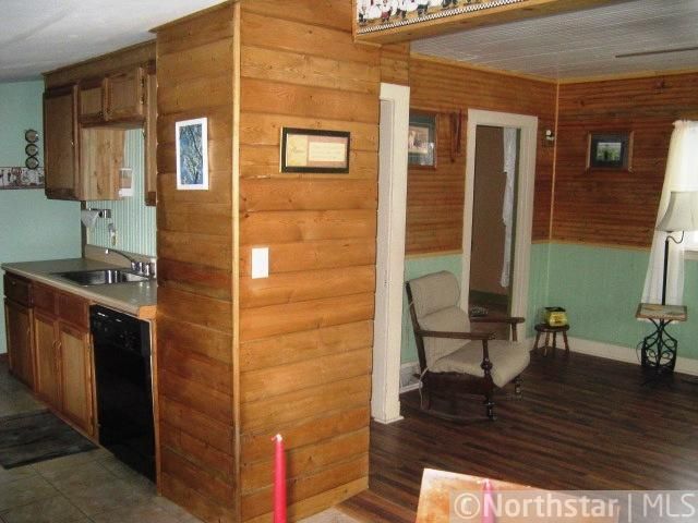 421 Broadway Ave N, New Richland, MN 56072