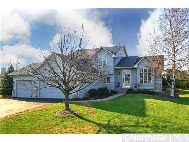504 Weston Hills Pl, Eagan, MN 55123