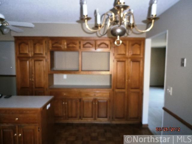 6224 W 96th St, Bloomington, MN 55438