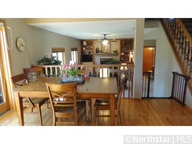 988 Coneflower Ct, Eagan, MN 55123