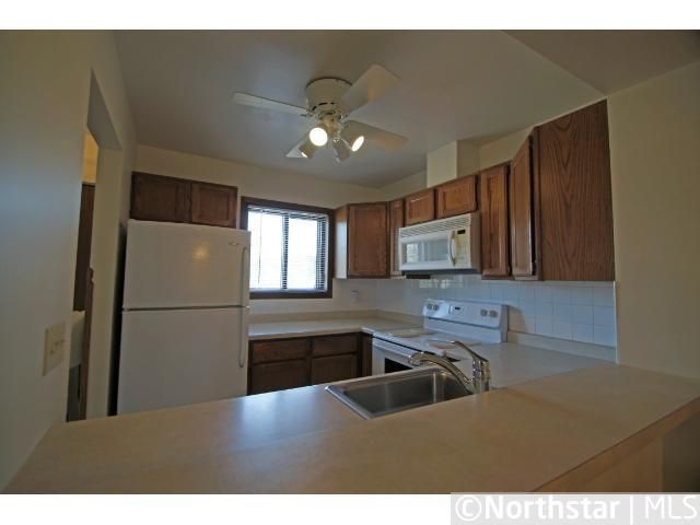 2078 Pathways Dr #E5, Saint Paul, MN 55119