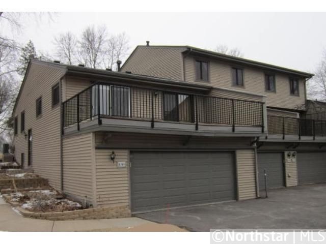 4389 Arden View Ct, Arden Hills, MN 55112
