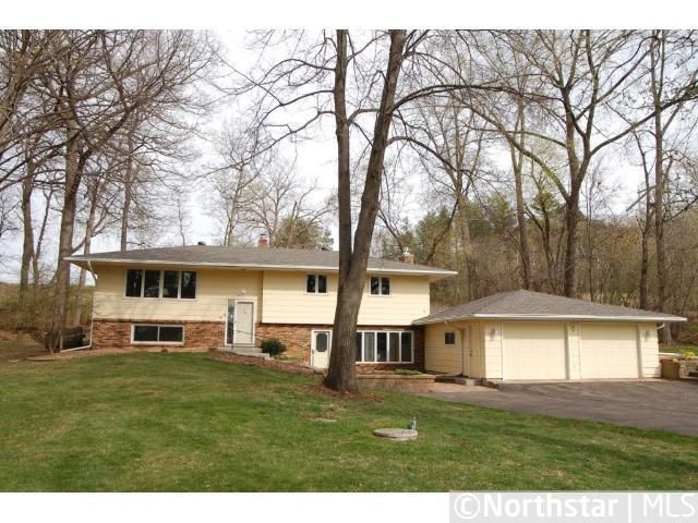 9498 Jane Rd N, Lake Elmo, MN 55042