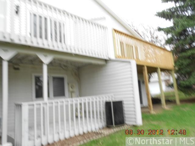 1515 W 140th St, Burnsville, MN 55337
