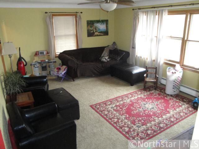 52 Winona St E, Saint Paul, MN 55107