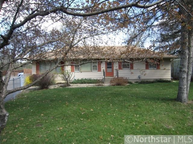 7991 Spring Lake Park Rd, Spring Lake Park, MN 55432