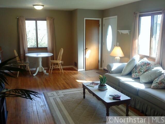 2871 Marlboro Ln, Mound, MN 55364