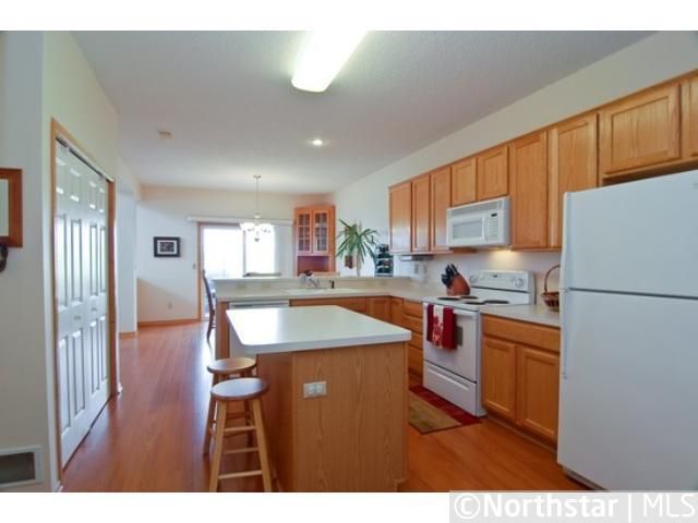 1965 Bluestem Ln, Shoreview, MN 55126