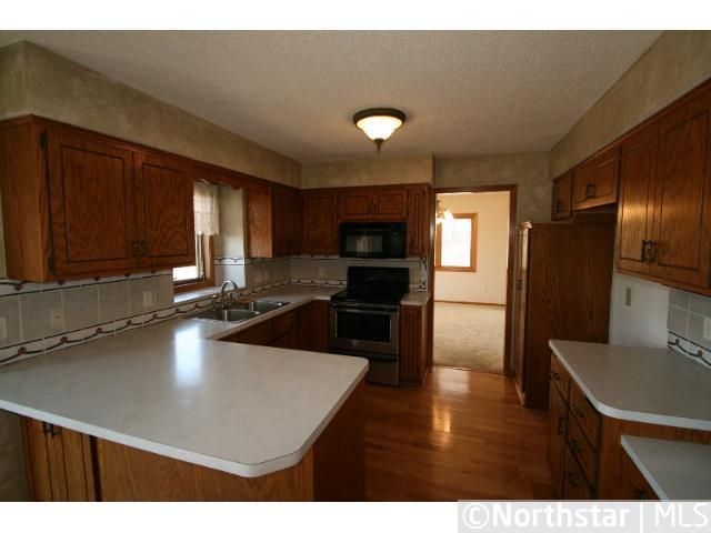 123 Egret Ln, Blaine, MN 55014