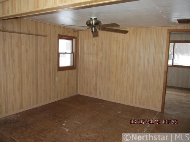 2921 Pomroy Beach Dr, Brook Park, MN 55007